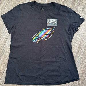 **SOLD** Philadelphia Eagles Crucial Catch shirt